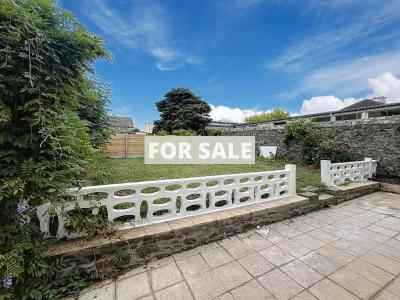 Detached House with Garden