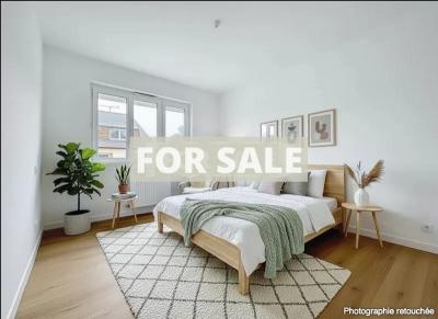 Detached Villa with Swimming Pool by the Coast