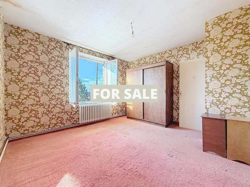 Detached Country House with Outbuildings and Open Views