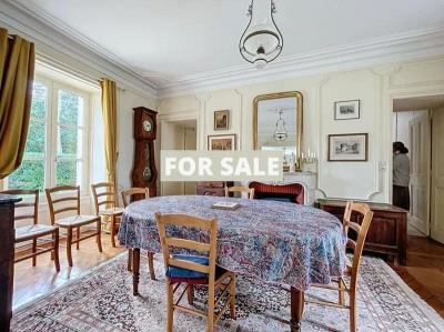 Historic Manor House with Landscaped Gardens