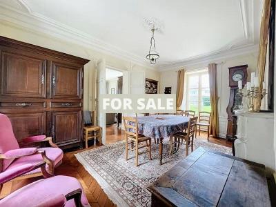 Historic Manor House with Landscaped Gardens