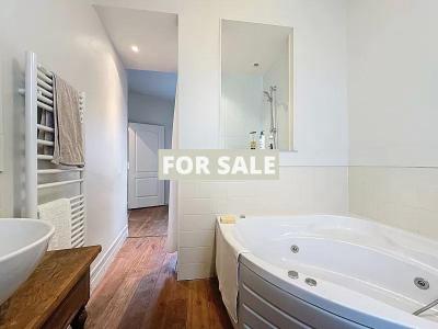 Manor House with Up-Market Interiors