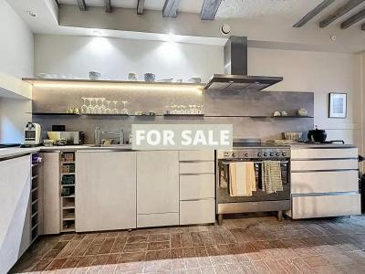 Manor House with Up-Market Interiors