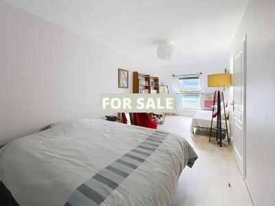 Beautiful House Inside and Out with Garden