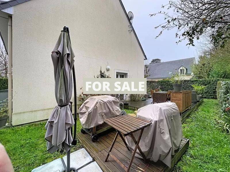 Beautiful House Inside and Out with Garden