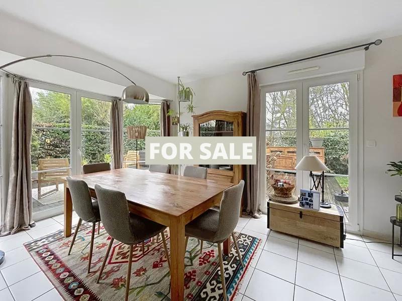 Beautiful House Inside and Out with Garden