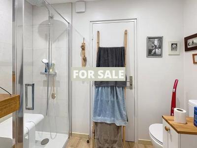 Beautiful House Inside and Out with Garden