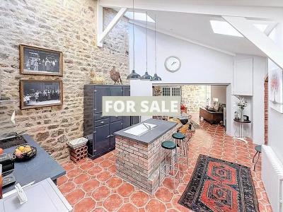 Detached House with Landscaped Garden