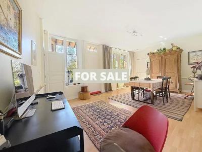 Detached House with Landscaped Garden