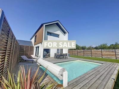 Contemporary Detached House with Pool by the Coast