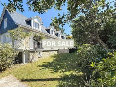 Detached House with Swimming Pool by the Coast