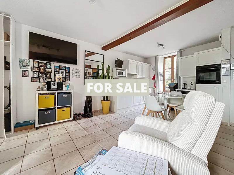 Charming Cottage, Ideal Holiday Home