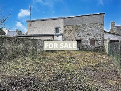Traditional House with Garden by the Coast