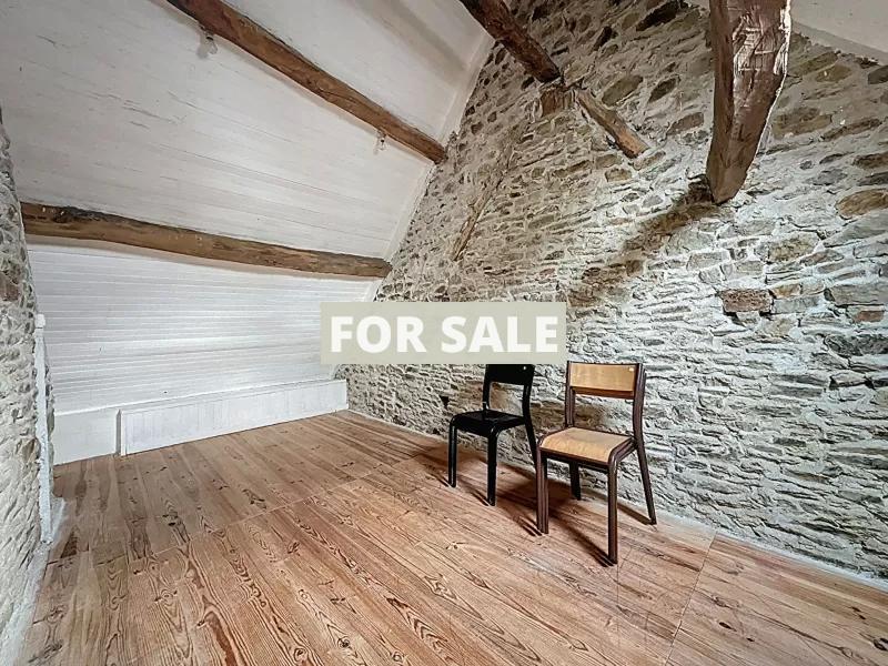 Traditional House with Garden by the Coast