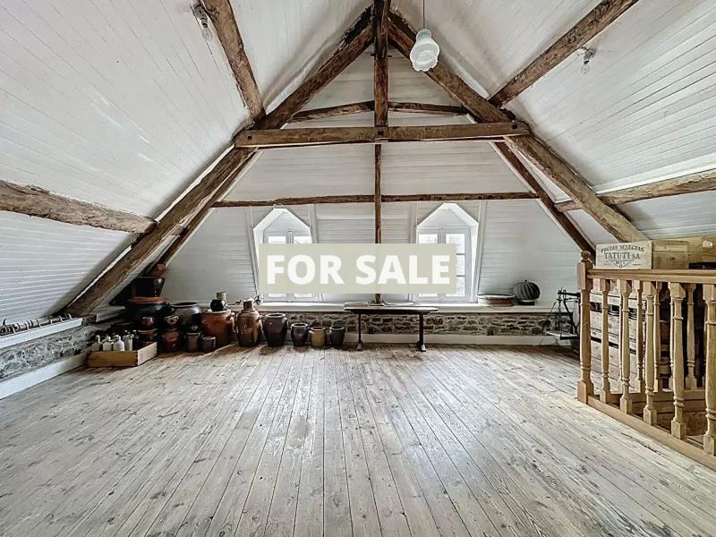 Traditional House with Garden by the Coast