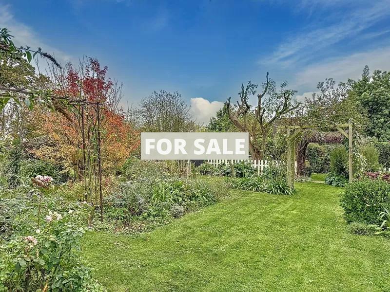 Detached House in a Beautiful Coastal Location