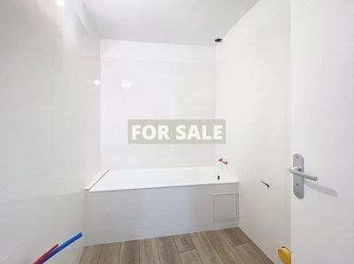 Recently Renovated House with Harbour Views