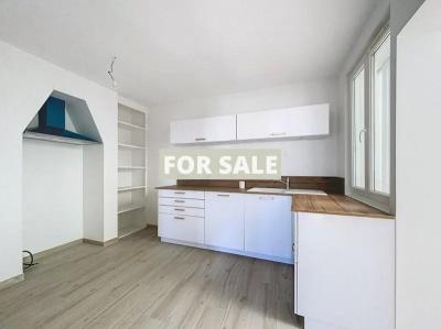 Recently Renovated House with Harbour Views