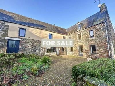 Magnificent House in One Acre with Lake