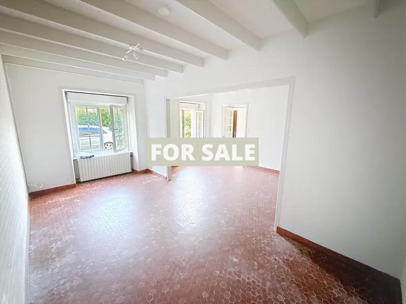 Detached Country House with Outbuilding