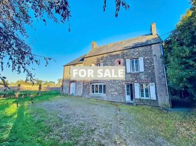 Detached Country House with Outbuilding