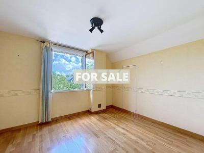 Beautiful House with Lovely Garden