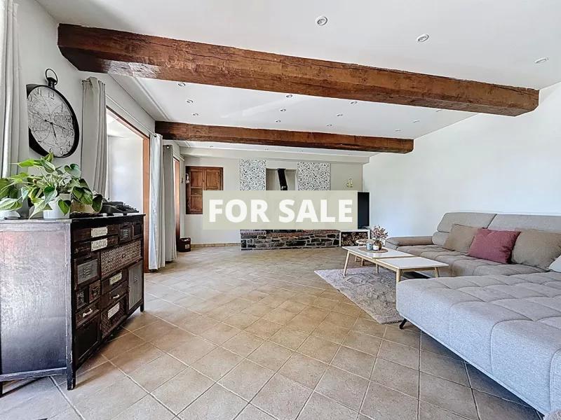 Detached Country House with Large Garden