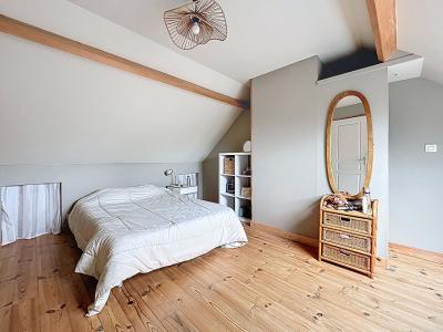 Detached House with Garden by the Coast