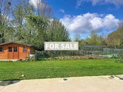 Contemporary House in Coastal Location