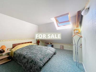 Detached House with Landscaped Garden