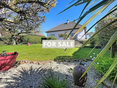 Detached House with Landscaped Garden