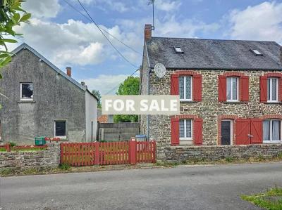 Detached Country House with Outbuilding and a Pond