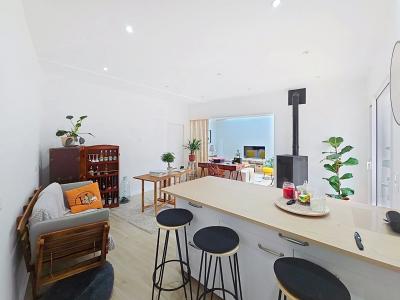 Beautiful House with Garden by the Coast