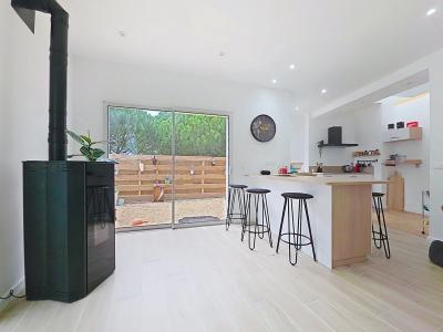 Beautiful House with Garden by the Coast