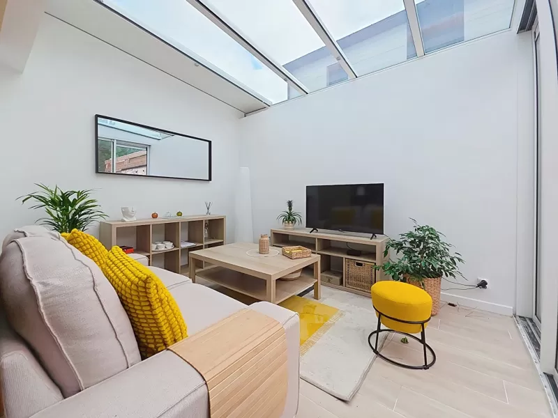 Beautiful House with Garden by the Coast