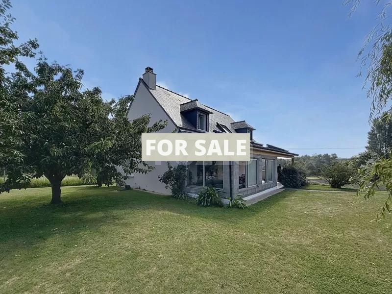 Detached House By The Coast with Open View