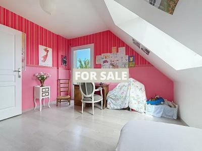 Detached House By The Coast with Open View