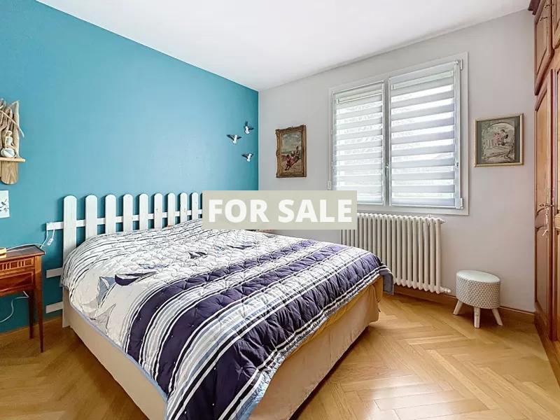 Detached Country House with Open Views