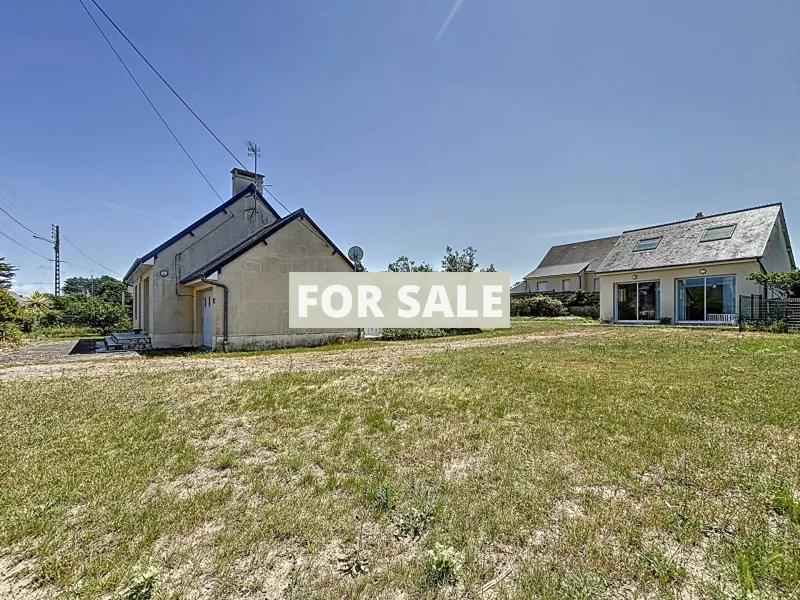 Two Houses in Coastal Resort Town Location