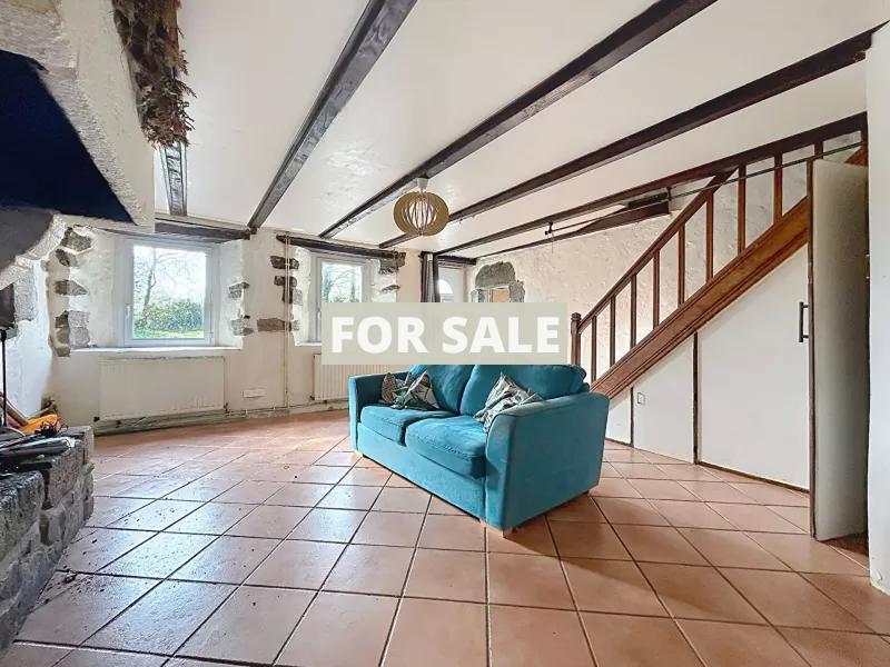 Detached Country House with Outbuildings