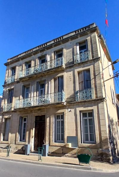 Maison De Maitre With Patio And Courtyard
