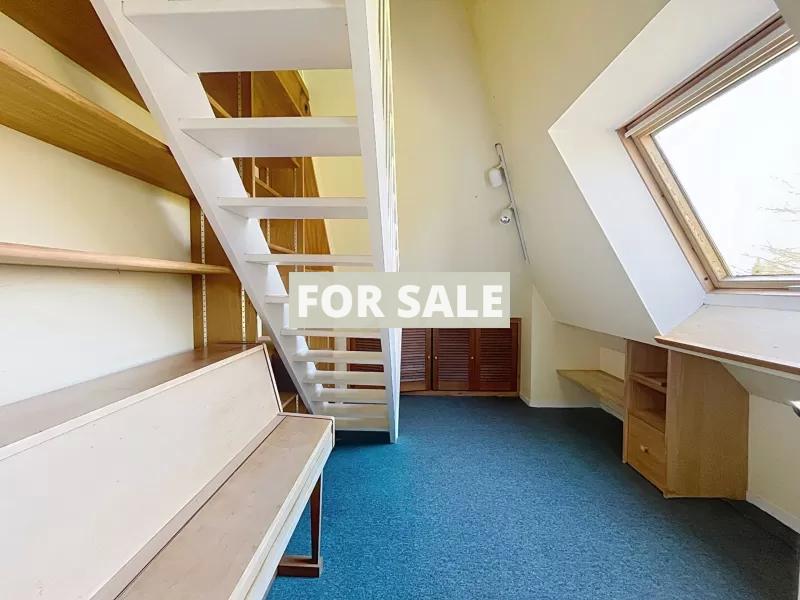 Detached House with Large Garden