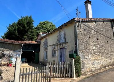 €67500 - Charming 2 Bedroom Cottage In A Peaceful Hamlet Close To Nanteuil-en-vallee