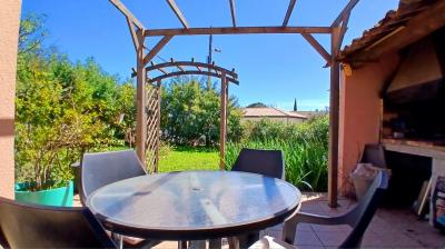 Pleasant Traditional Single Storey Villa With 4 Bedrooms On A 1512 M2 Land With Terraces And Pool.