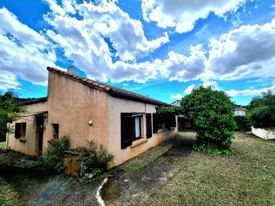 Pretty Detached House In A Quiet Area