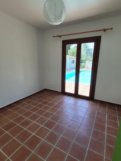 Renovated House With Swimming Pool And 2 Outbuildings