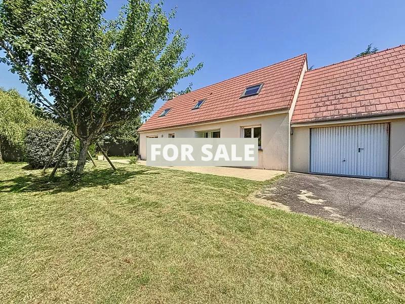 Detached House with Garden