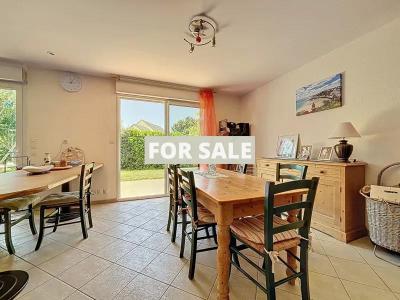 Detached House with Garden