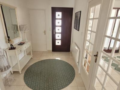 Large House With Swimming Pool