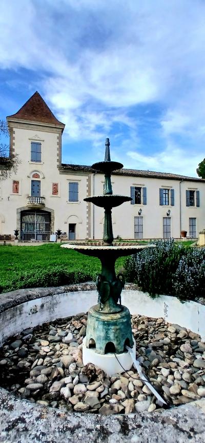 18th Century Chateau With 3 Independent Residences